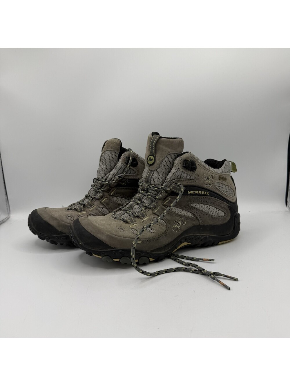 Women's Merrell Chameleon Arc Hiking Boots Size 8